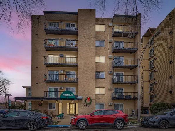 310 Lathrop Ave APT 602, Forest Park, IL 60130