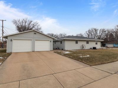 1147 MEADOW LANE, Neenah, WI, 54956