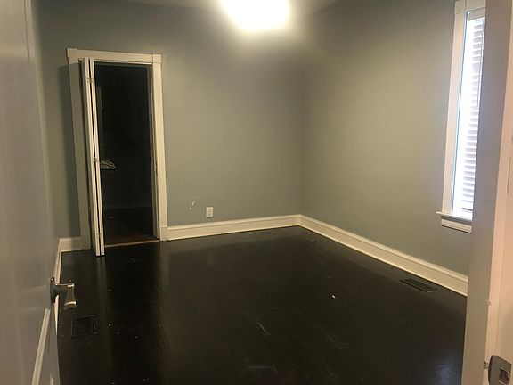 4th image of 3261 W Warren Blvd #1