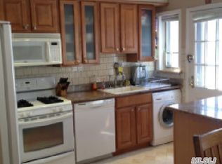 22431 Manor Rd, Queens Village, NY 11427