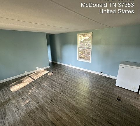 3rd image of 120 Crest Rd