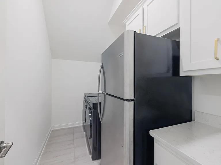 4413 Edgewater Dr — Photo 26