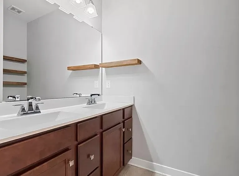 902 Avast Way — Photo 22