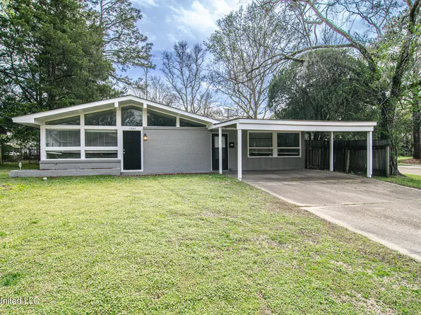 1307 Springdale Dr, Jackson, MS 39211