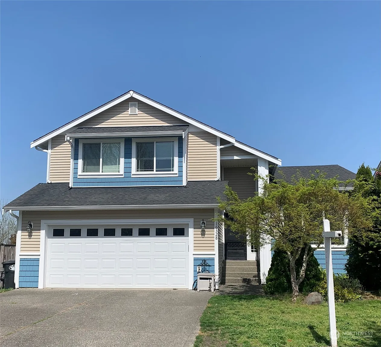 16328 Cascadian Court SE photo 1