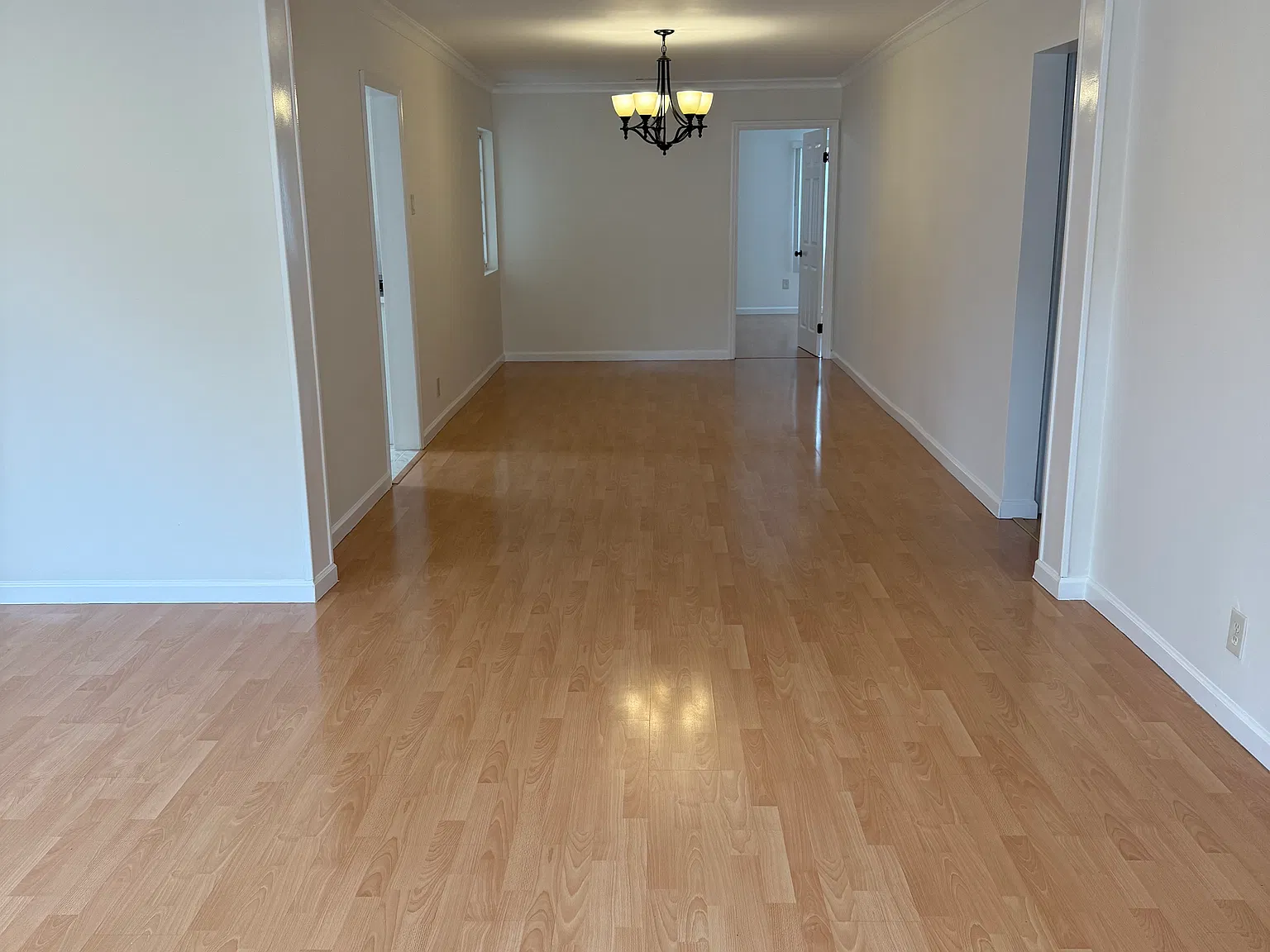 3 bed, 1394 sqft, $4,300 — Photo 4