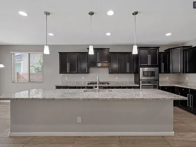 2063 E Lantana Dr — Photo 8