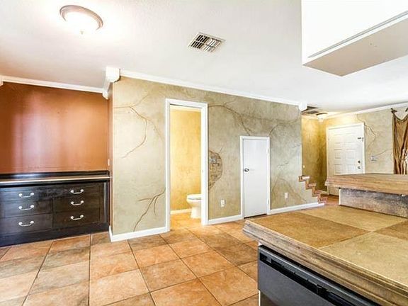 5th image of 510 Ole Plantation Dr