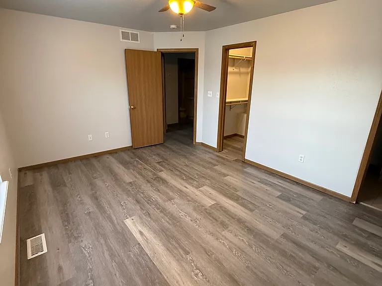 1530 Citadel Dr — Photo 8