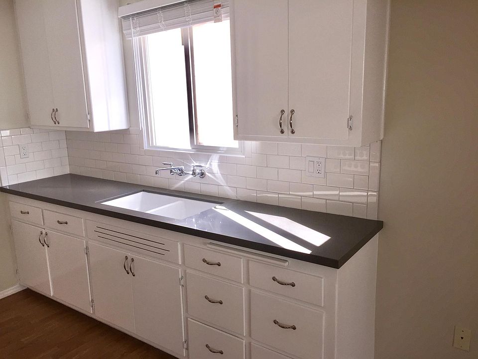 1st image of 419 Gould Ave #419