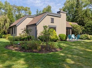 779 Heritage Vlg #D, Southbury, CT 06488