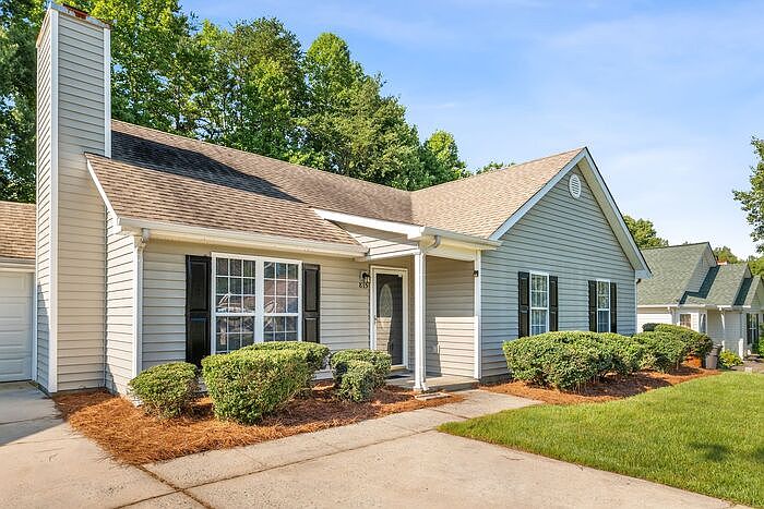 1st image of 815 Banner Oak Ct