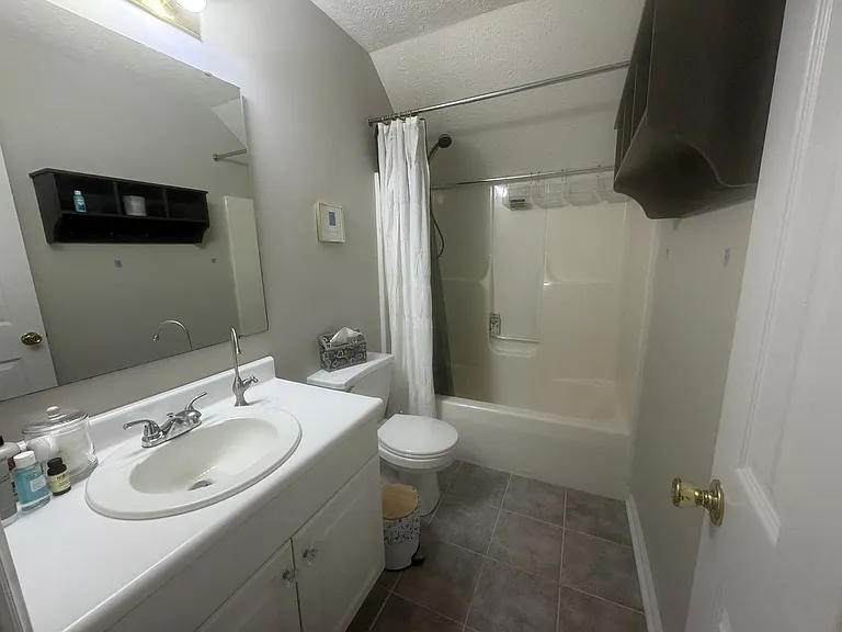 5870 McDonald Rd — Photo 22