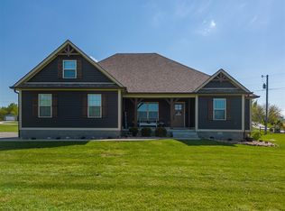 15 Huckleberry Ln, Bowling Green, KY 42101