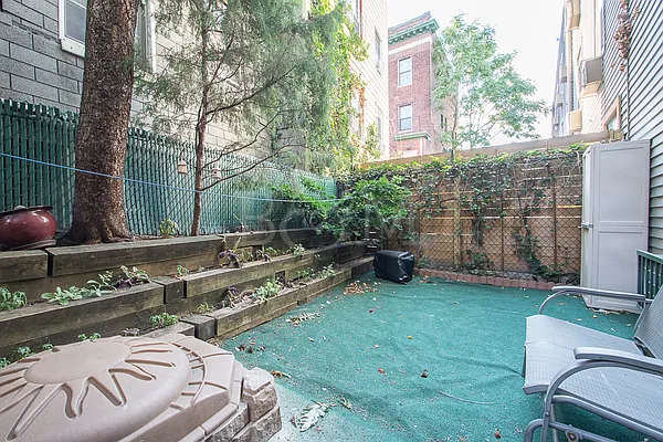 Rented by Brick&Mortar | media 27