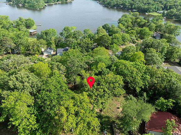 5th image of 175 N Lake Dr