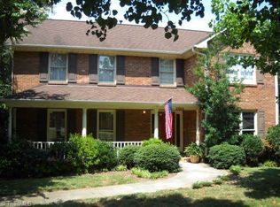 2524 Huntington Woods Dr, Winston Salem, NC 27103