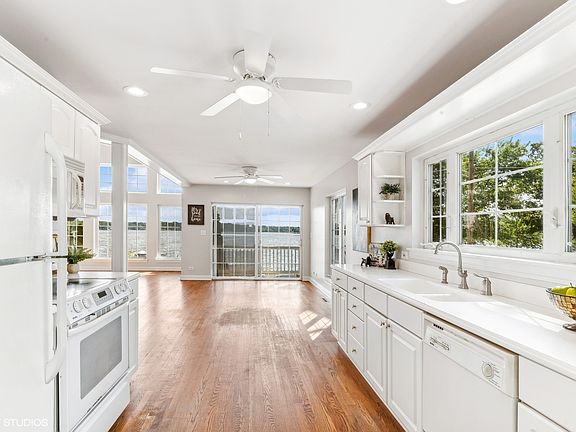 5th image of 25174 W Lake Shore Dr