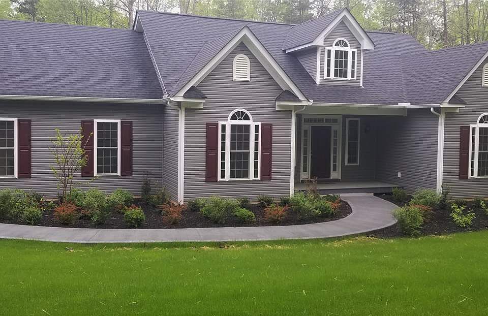 1st image of 17 Forest Glen Ln
