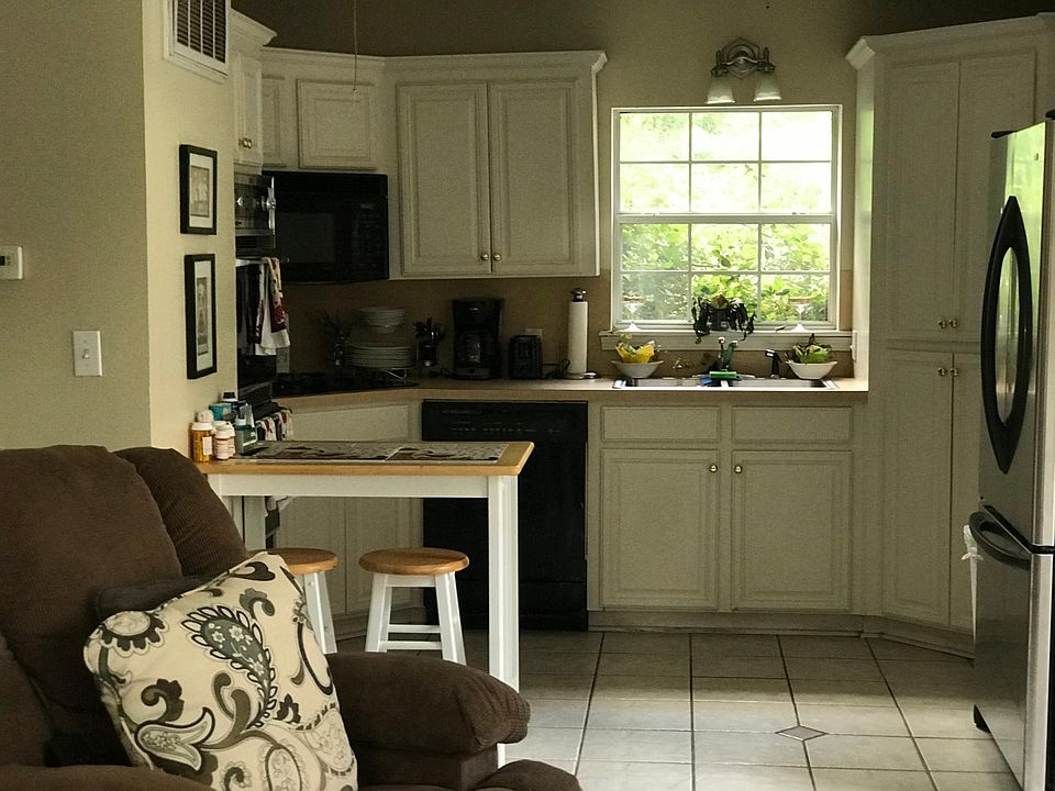 2nd image of 536 Pierremont Rd