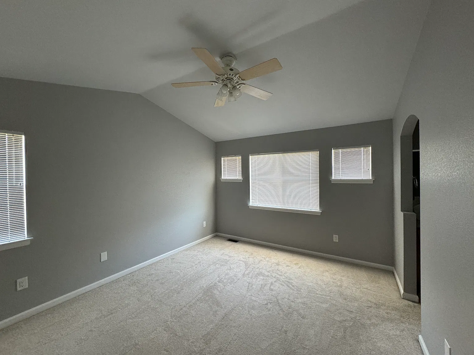 Halfmoon Cir, Loveland — Photo 2