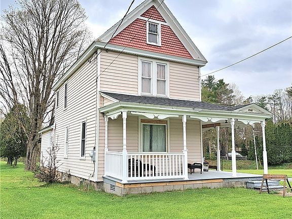 3rd image of 2907 Main St