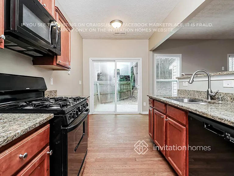 721 Mountain Laurel Dr — Photo 10