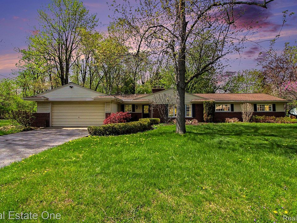 1st image of 23701 Heartwood Dr