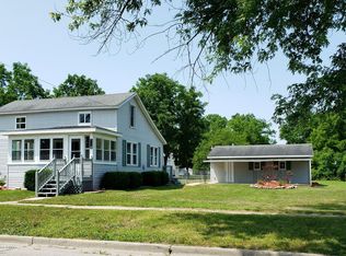 906 Hall St, Eaton Rapids, MI 48827