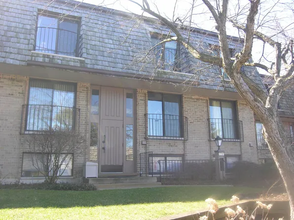 1706 Northfield Sq APT D, Northfield, IL 60093