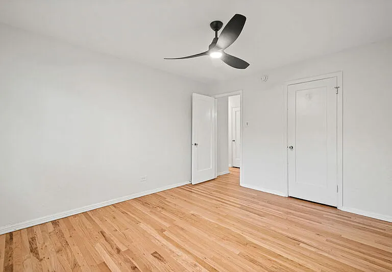 525 N Jackson St — Photo 9