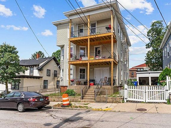 2nd image of 127-129 Sumner Ave