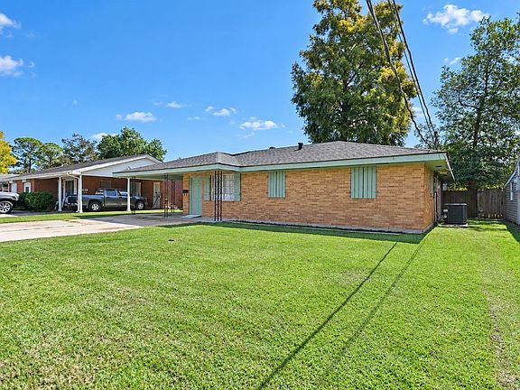 2nd image of 207 Ziegler Ave