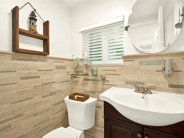 69 Shoreland Dr — Photo 9