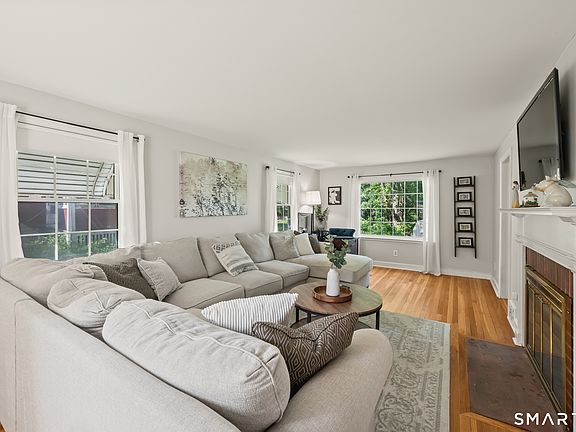 4th image of 106 Westview Terrace