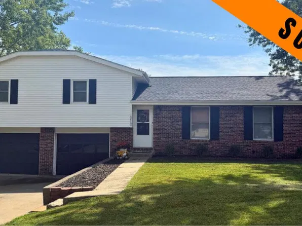 1412 Melrose Ln, Macon, MO 63552