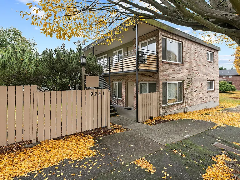 9231 35th Ave SW — Photo 16