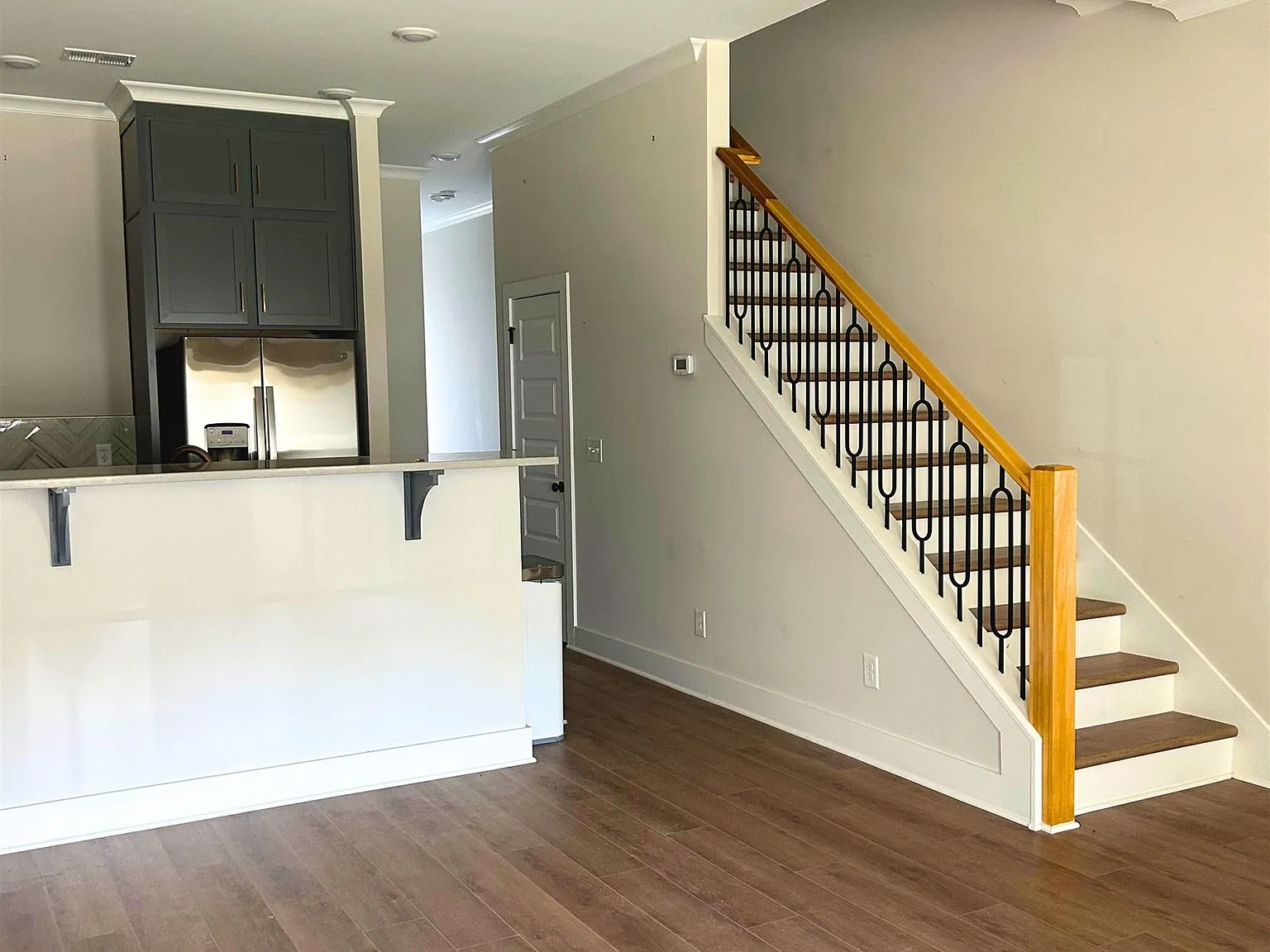 3 bed, 3.0 bath, $2,350 — Photo 2