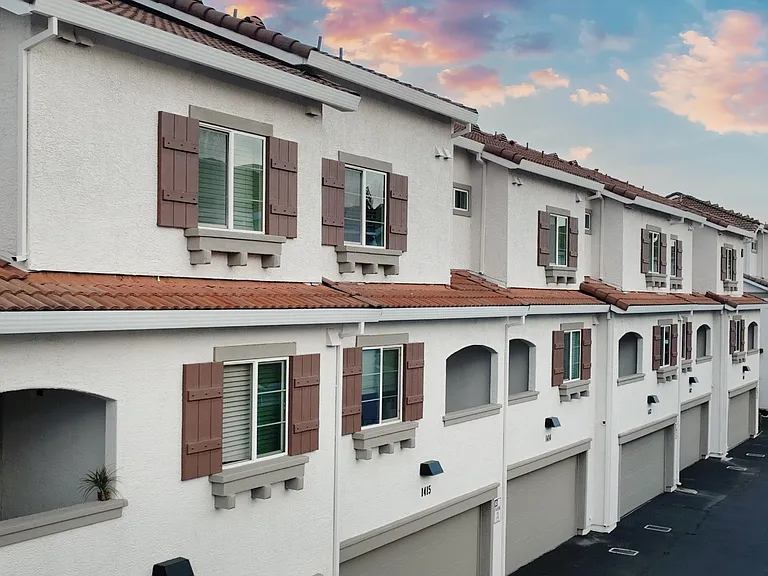 Adora Townhomes — Photo 11