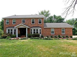 12324 Ballas Estates Dr, Saint Louis, MO 63131