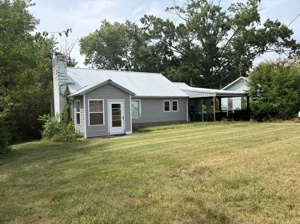 1003 Cedar Avenue, Cabool, MO 65689