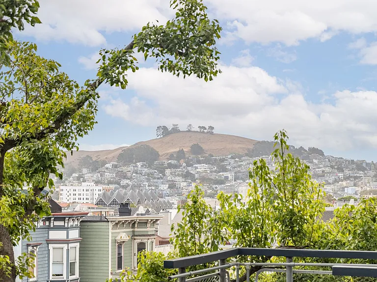 940 Guerrero St — Photo 36