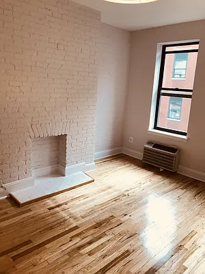 Rented by Metropolis Real Estate of Manhattan | media 18