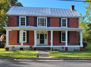 8431 N Lee Hwy, Raphine, VA 24472