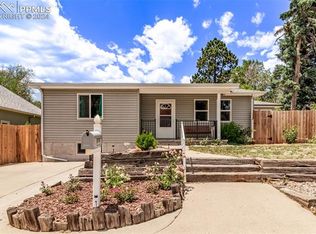 826 Sunset Rd, Colorado Springs, CO 80909