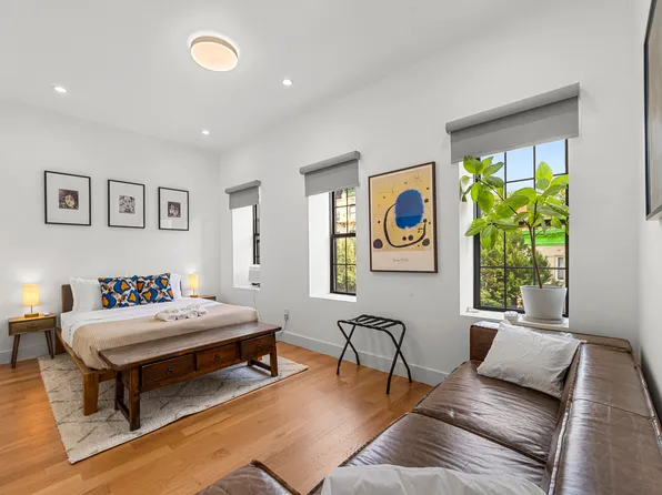 456 Bainbridge Street image 27 of 40