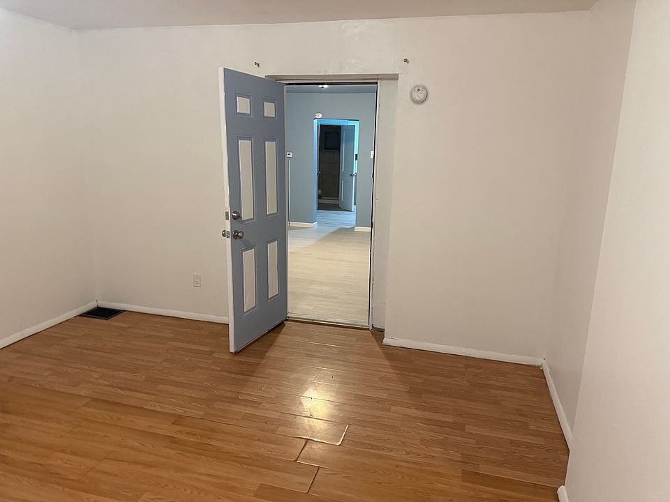 1st image of 2160A Adams St