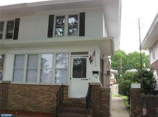 16 8th Ave, Roebling, NJ 08554