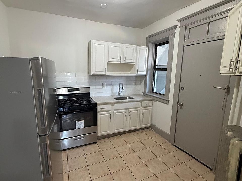 1st image of 66 N Grove St #2-6