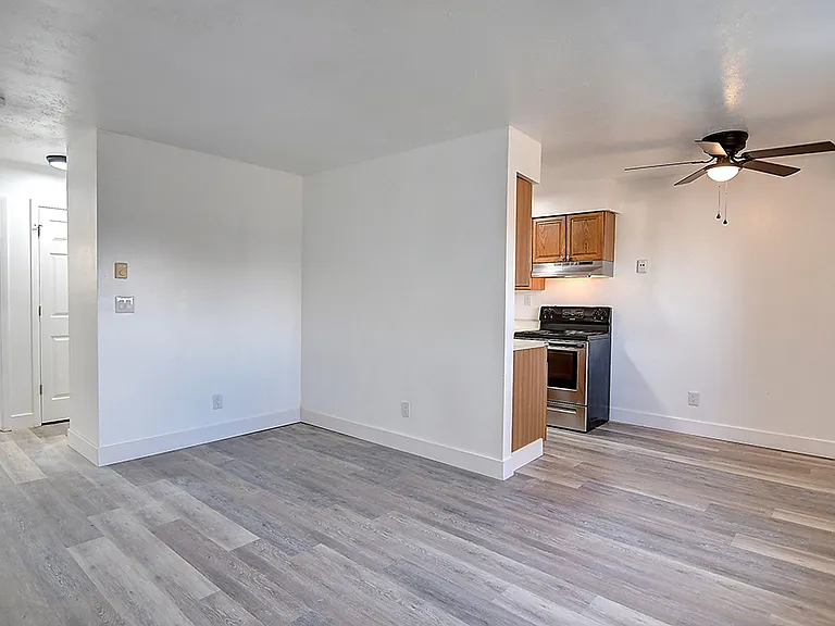 1077 Frederick Drive — Photo 30